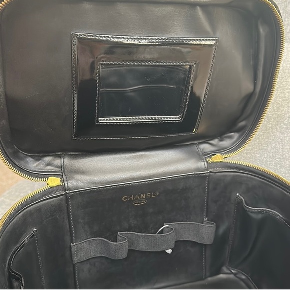 Chanel Vanity shoulder bag - Picture 4 of 9